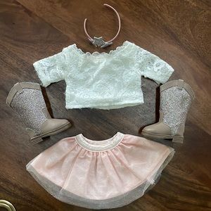 American Girl Tenney’s Spotlight Outfit